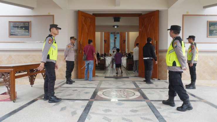 Amankan Ibadah Paskah, Polres Bangkalan Siagakan Personel di Sejumlah Gereja